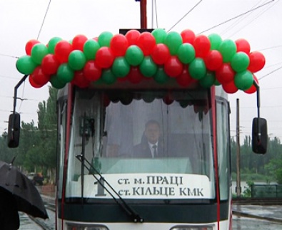 В Кривом Роге ввели в эксплуатацию новую трамвайную линию