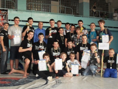 Криворожане стали одними из лучших на Всеукраинском кубке по mix fight