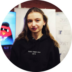 Журналистка 1KR.UA Евгения Быкова