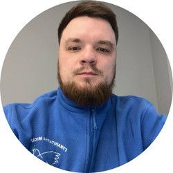 Представник гуманітарної місії «Проліска» Віталій Воскобойник Представник гуманітарної місії «Проліска» Віталій Воскобойник