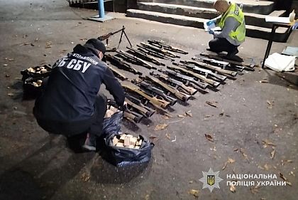 Незаконна торгівля зброєю: поліція Кривого Рогу передала до суду справу жителів Київщини