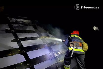 В Днепропетровской области загорелся дом: мужчина получил ожоги