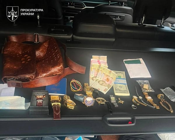 у Дніпрі провели обшуки у підозрюваних в розбої обшуки підозрюваних
