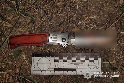 Двічі вдарив ножем у груди: поліція Кривого Рогу затримала нападника