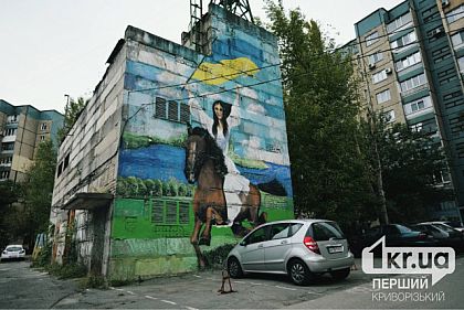 Від штрафу до евакуації: де не можна залишати авто біля багатоповерхівки