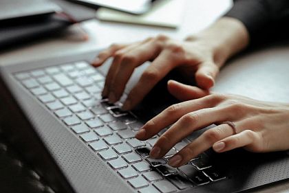 Фейкові сертифікати від освітніх платформ: криворіжців попереджають про шахрайську схему