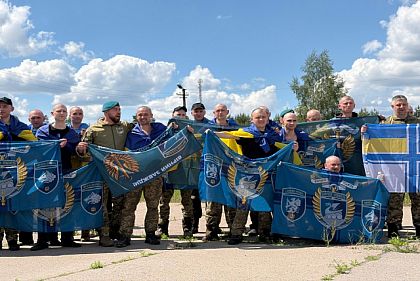 186 українців повернулися додому з російської неволі: відбувся 75-й обмін полоненими