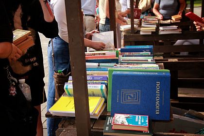 Книжкова площа у Кривому Розі: як містяни можуть обміняти прочитані книги на нові