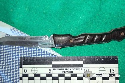 Вдарив ножем у спину: у Кривому Розі затримали підозрюваного