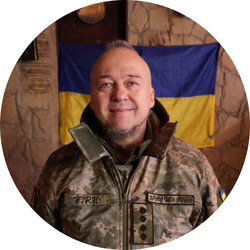 Організатор хабу, капітан Сергій Армашов