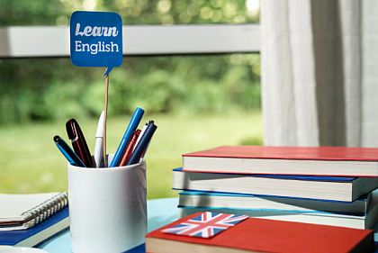 На Днепропетровщине проводят уроки английского для людей с нарушениями зрения – как приобщиться