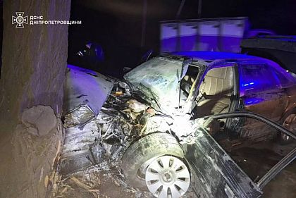 В Днепропетровской области столкнулись Audi и Iveco: водитель госпитализирован