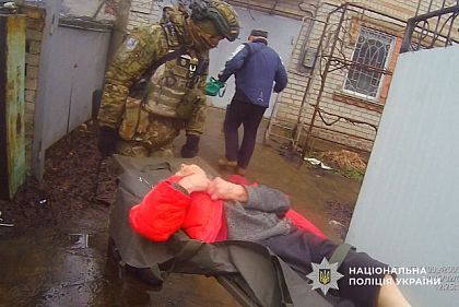 «Белые ангелы» эвакуировали 90-летнюю женщину из прифронтового Никополя