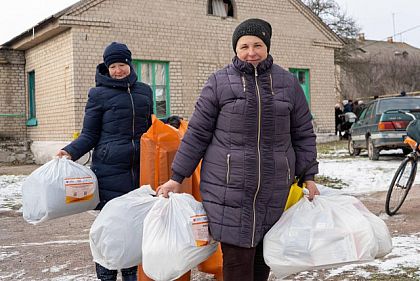 Прифронтовій громаді Криворізького району передали зимову допомогу