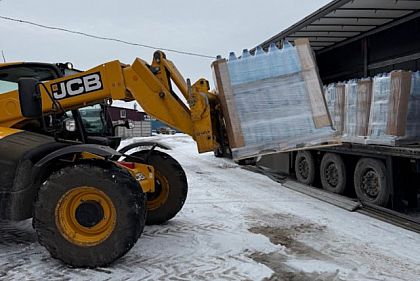 Допомога водою: громада Криворіжжя отримала 7 тисяч баклажок