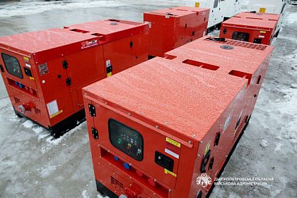 Польські партнери передали генератори для Дніпропетровської області