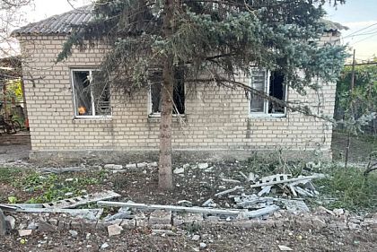 Поврежденный жилой дом после российской атаки на село Марьянское Зеленодольской громады Криворожского района