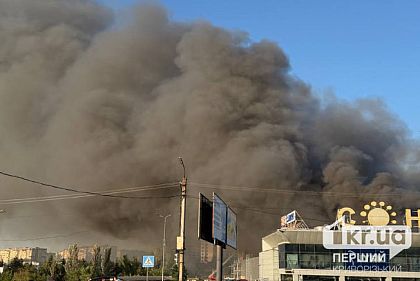 Экологи оценивают вред окружающей среде после вражеского удара по «Солнечной галерее» в Кривом Роге