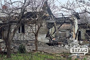 Як виглядає зруйнований шахедом будинок у Кривому Розі: родина просить про допомогу