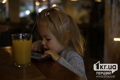 Вербування дітей через ігри та месенджери: українців попереджають про шахрайство ворога
