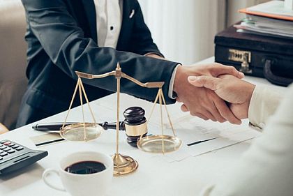 Потерпілий у кримінальній справі: навіщо потрібен адвокат і як отримати його послуги безкоштовно