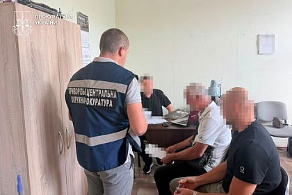 Следственные действия по делу о незаконном ввозе и продаже автомобилей под видом гуманитарной помощи для ВСУ в Кривом Роге
