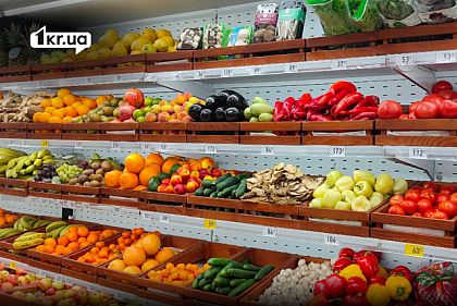 Лук почти вдвое дороже, кабачки подешевели вдвое: как изменились цены на продукты в Украине на начало осени