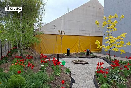 Сквер памяти: в Кривом Роге открыли пространство живой памяти о погибших на войне