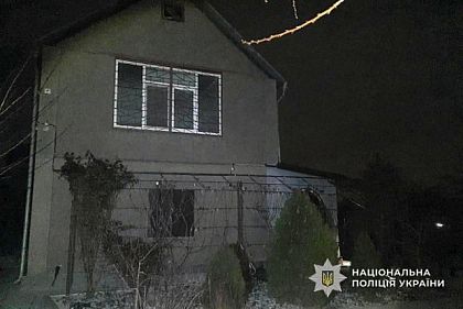 Підпалив вночі будинок: поліція Кривого Рогу затримала підозрюваного