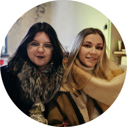 Криворожанки Наталья (слева) и Карина (справа)