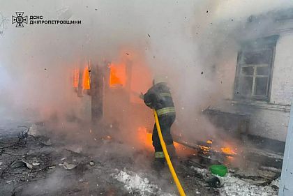 У Дніпрі загорівся житловий будинок: що відомо