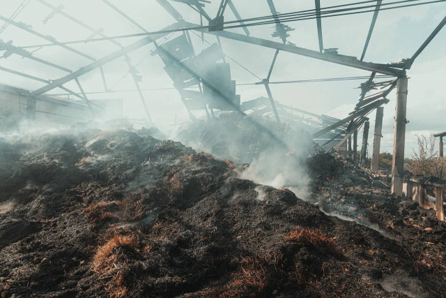 Окупанти розбомбили сільгосппідприємство у Любимівській громаді на Дніпропетровщині