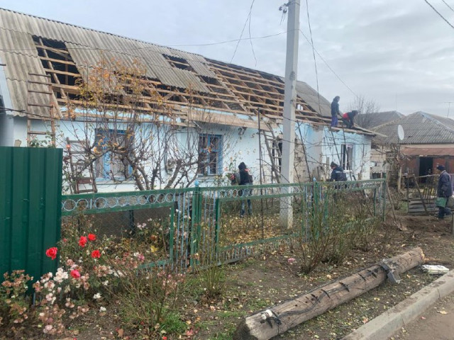 Полиция документирует последствия вражеских обстрелов Никопольского района