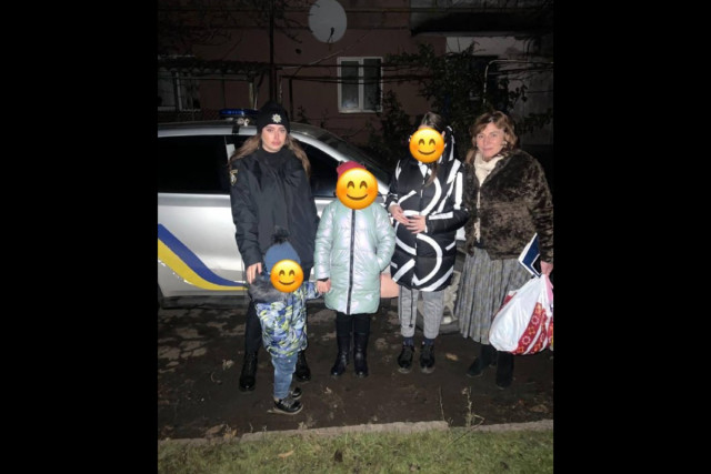 Правоохоронці потурбувались про трьох малолітніх дітей з Криворізького району, які залишились без батьківського нагляду
