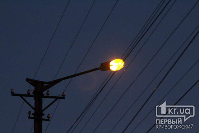 За тиждень енергетики ДТЕК повернули світло у 36 тисяч осель Дніпропетровщини