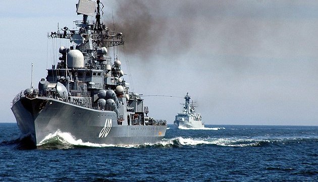 Корабельне угруповання флоту рф відкинули від українських берегів на 100 кілометрів — ВМС