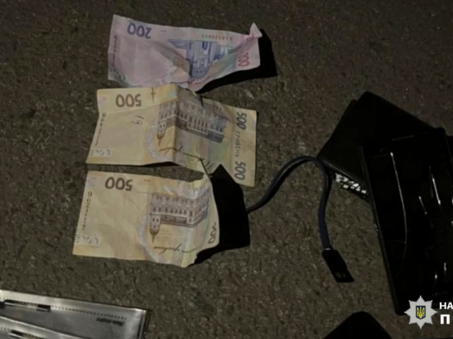У Кривому Розі правоохоронці затримала чоловіка, який збував наркотики