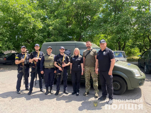 Полицейские Криворожского района получили новые автомобили