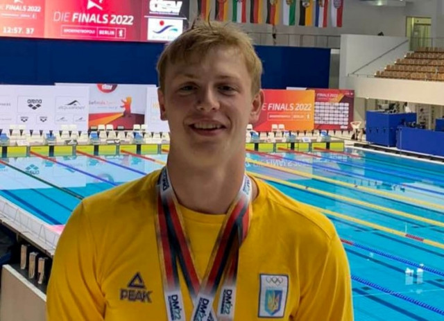 Спортсмен з Кривого Рогу виборов золото та срібло на Чемпіонаті Німеччини з плавання