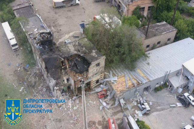Ракетні удари по Дніпру із загиблими та пораненими цивільними — розпочато розслідування (фото)