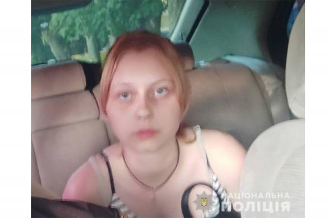 Полиция Кривого Рога разыскивает 15-летнюю Камилу Булахову