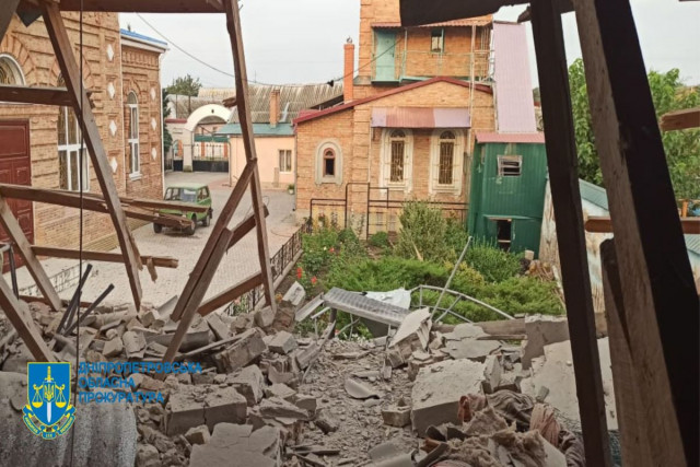 Очередной обстрел жилых кварталов Никополя — начато расследование (фото)