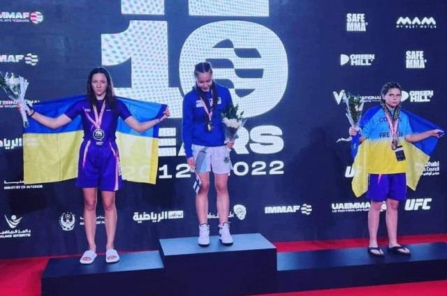 Спортсменка из Кривого Рога завоевала бронзу на чемпионате мира по смешанным единоборствам