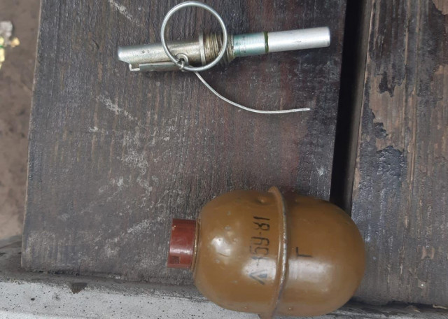 Правоохранители обнаружили у криворожанина гранату с пылом