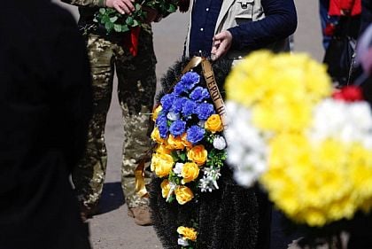 Криворіжці провели в останню путь загиблого Героя Валентина Шермірзаєва