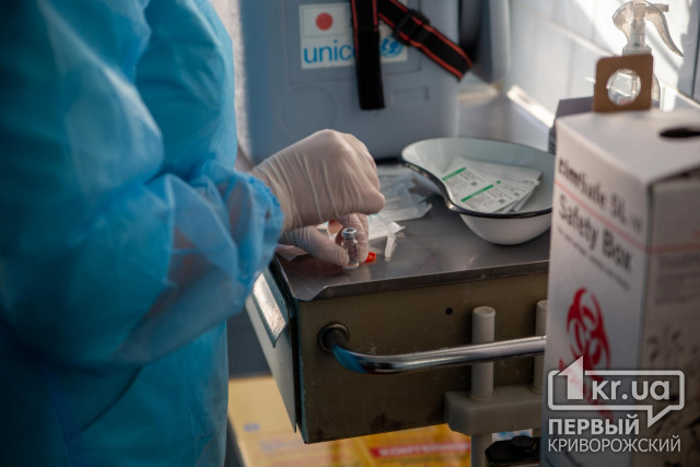 Более 28 тысяч доз вакцины от полиомиелита получила Днепропетровщина