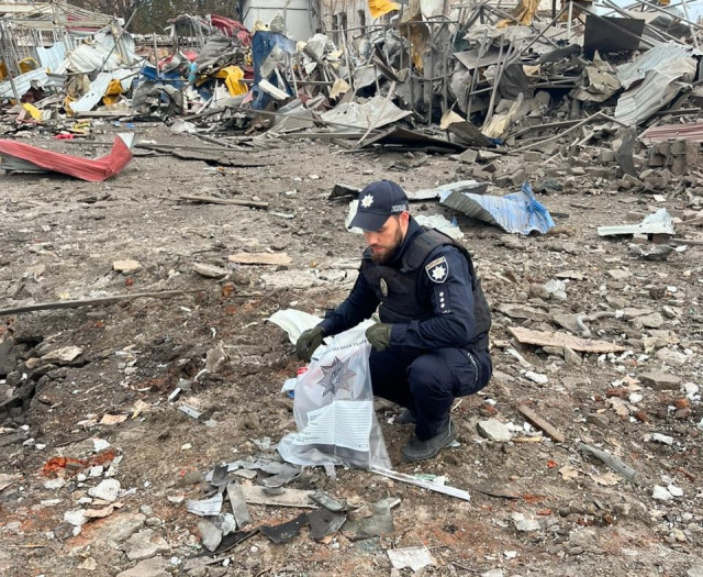 Поліція документує наслідки ворожих атак по Дніпру та Нікопольському району