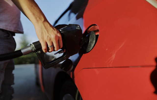 Мінекономіки підвищило граничні ціни на бензин і дизпаливо