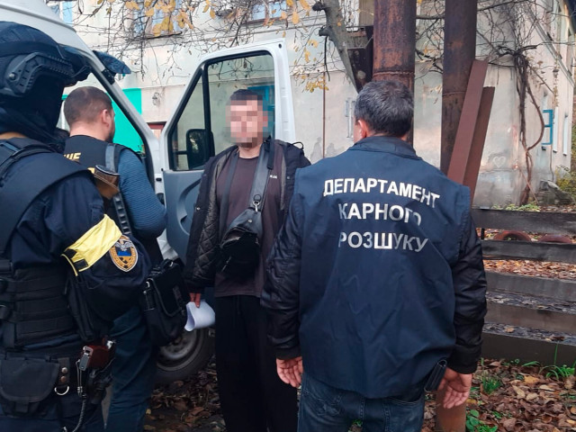 Разукомплектовывали электроподстанции: полицейские задержали преступную группу из Кривого Рога