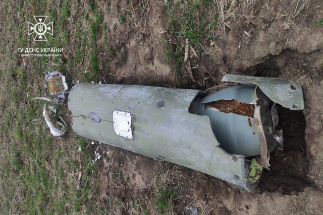 У Нікопольському районі знешкодили уламки ракети «С-300»